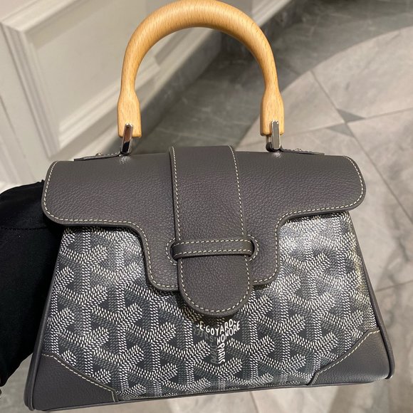 2023 New Goyard Saigon Mini Souple Grey - Coveted Color - Picture 1 of 1